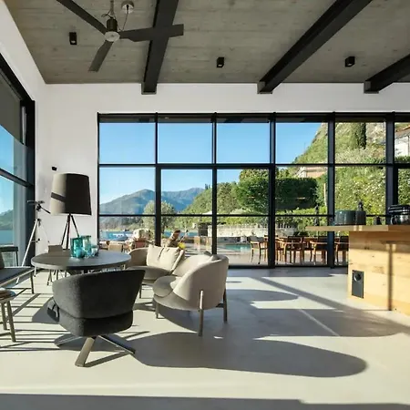 Holiday home Luxurious Pool By The Lake Como